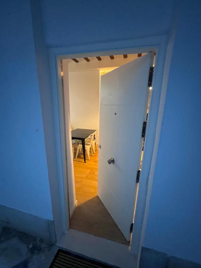 Gatu Premium Villa La Pepa, Preferente Mayores De 25 Anos Y Familias Cadix Extérieur photo